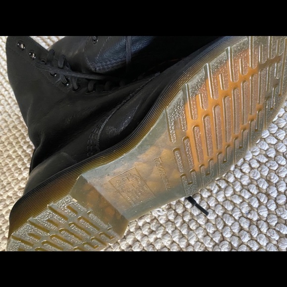 DR. MARTENS // 1490 VIRGINIA LEATHER MID CALF BOOTS - Picture 5 of 5